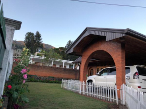 Гостиница Bunglow 28  Hawaeliya